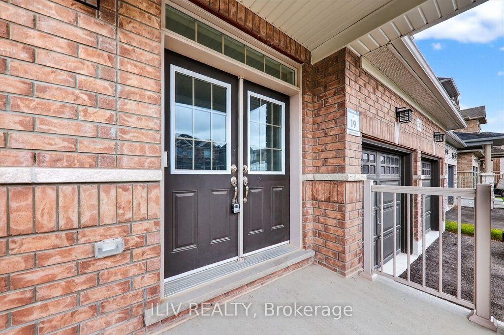 Photo of 2247 Crystal Drive, Oshawa, ON L1L 0W7 (MLS # E12577200)