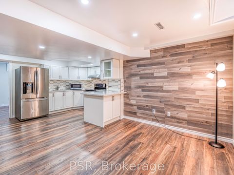 6408 Newcombe Drive Basement Mississauga ON L5V 2H9