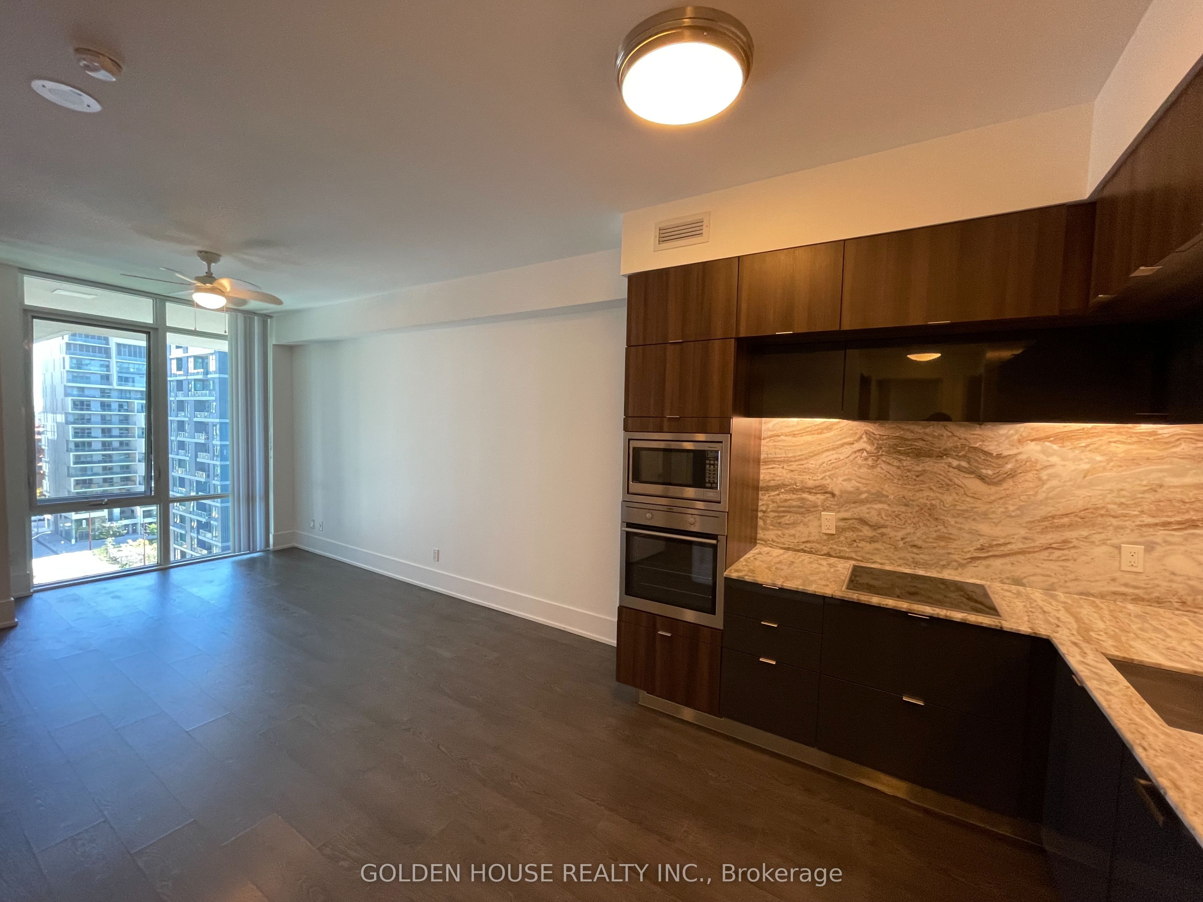 15 Merchants' Wharf N/A 1003