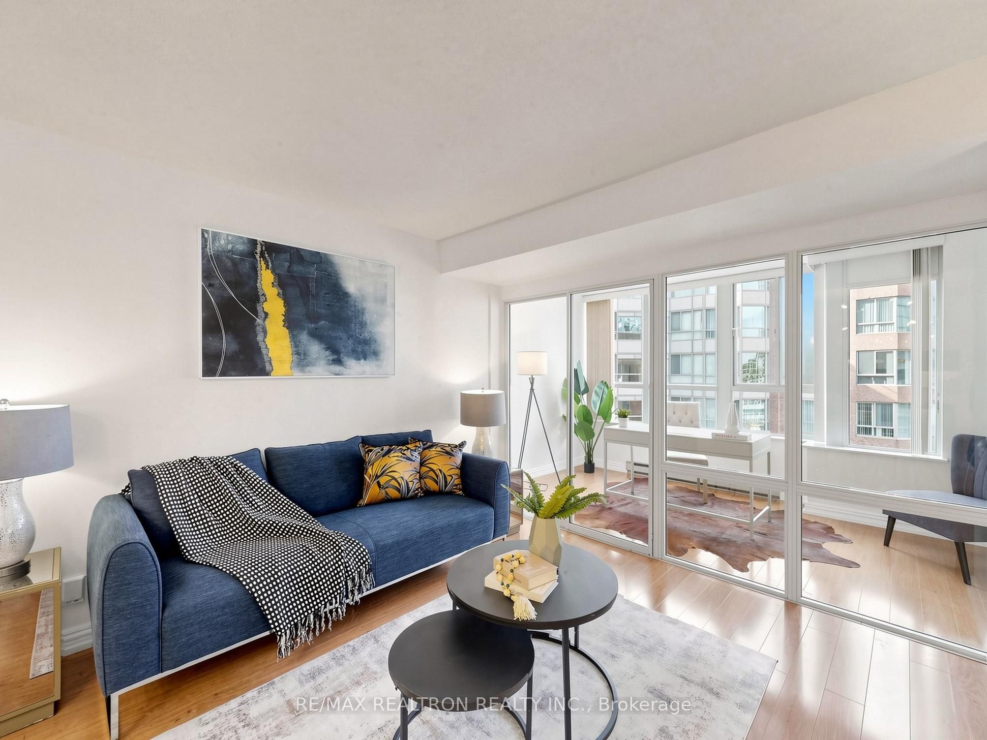711 Bay Street 1811