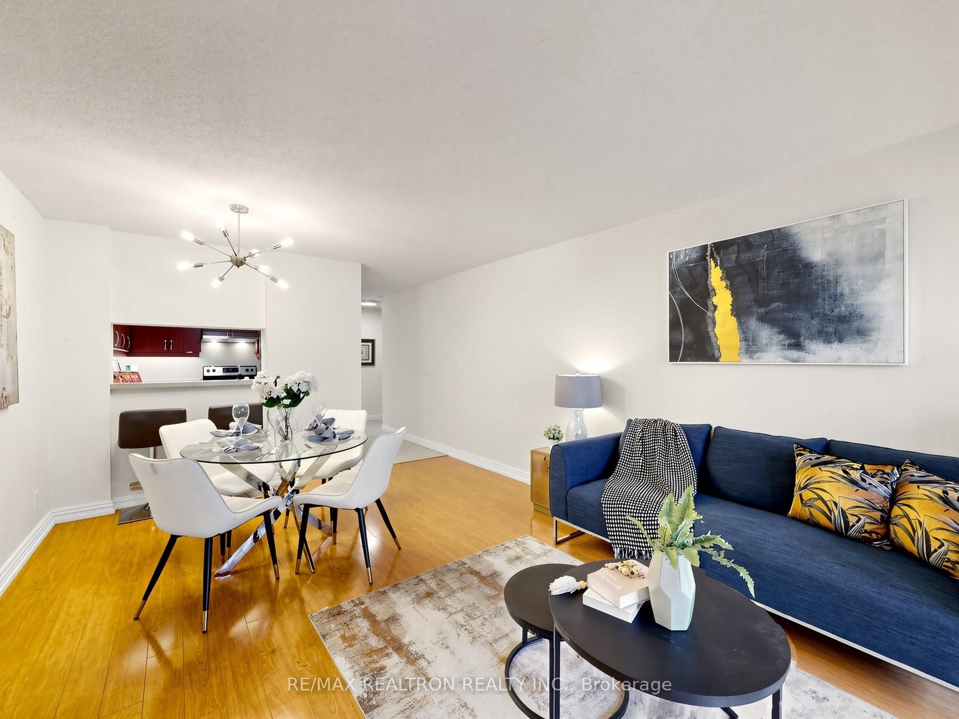 711 Bay Street 1811