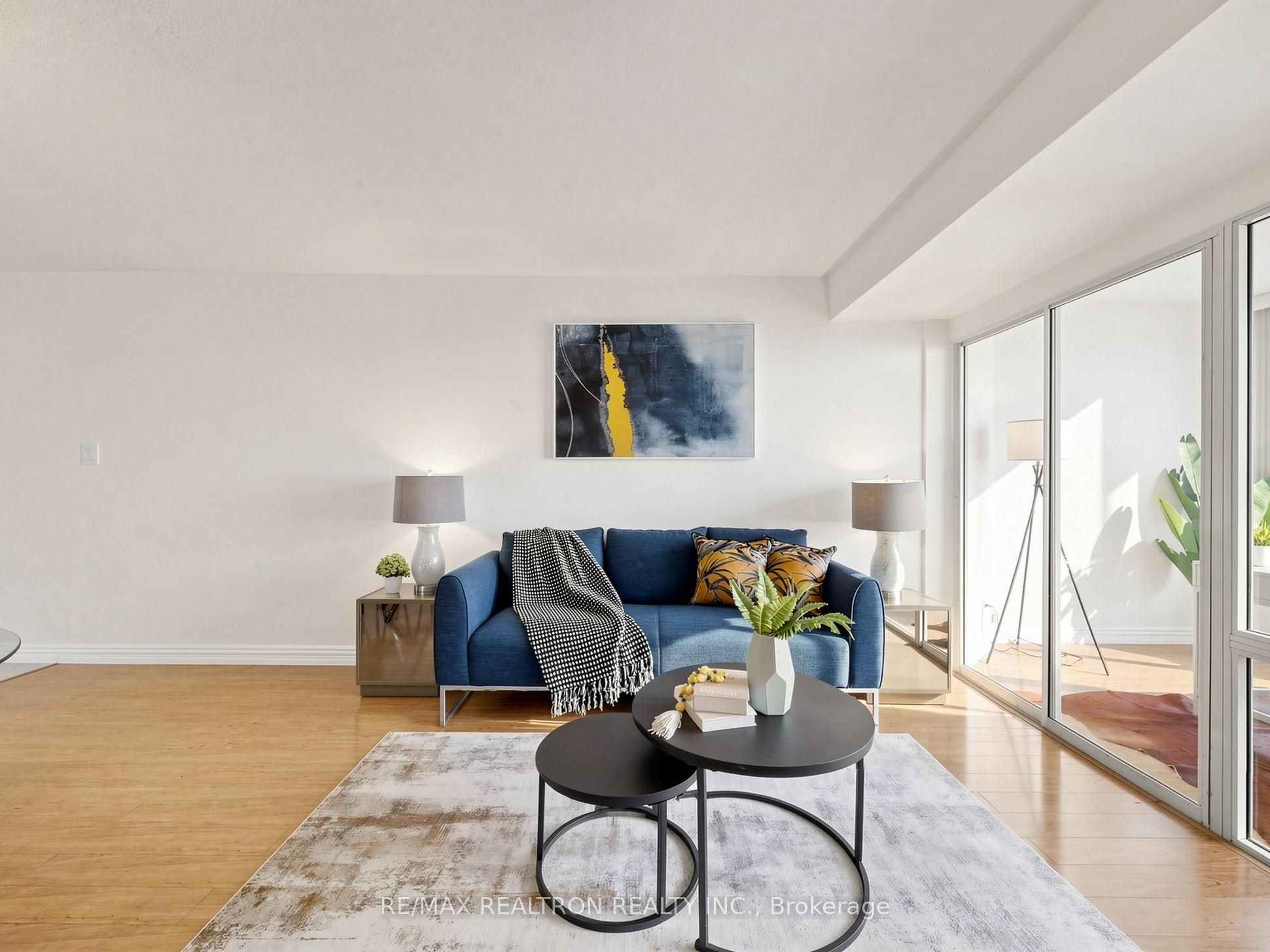 711 Bay Street 1811