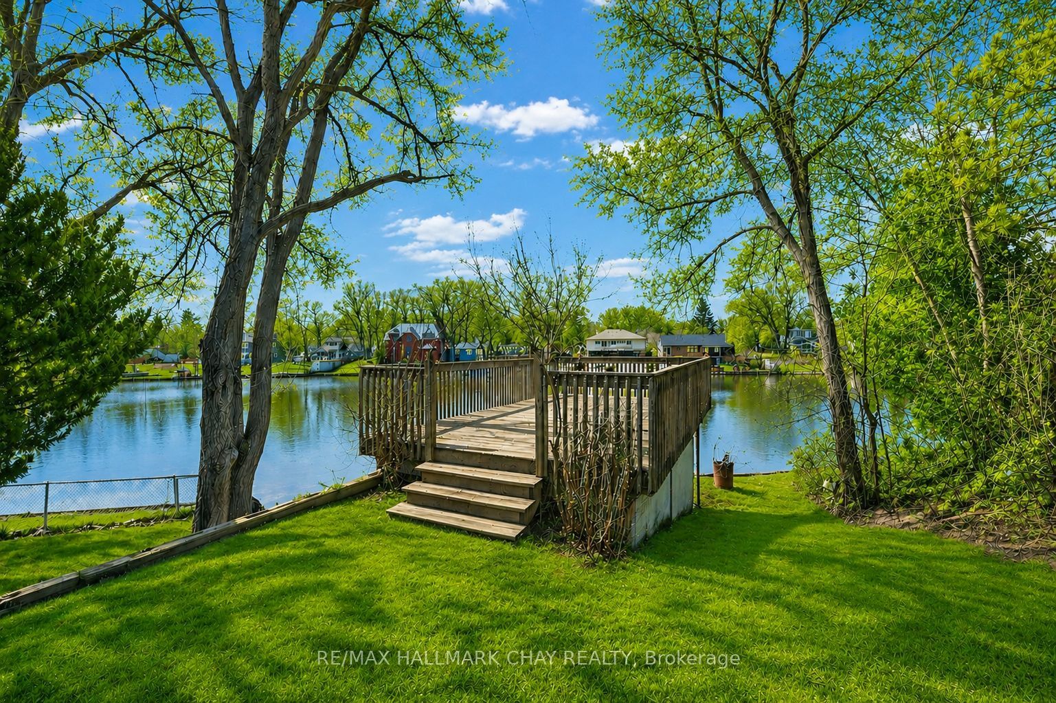 1976 River Road W