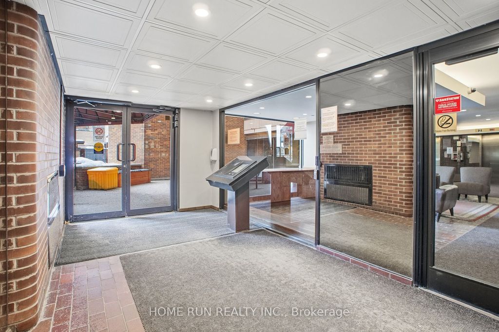 Photo of 151 Bay Street #104, Ottawa Centre, ON K1R 7T2 (MLS # X13100426)