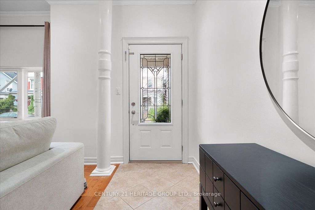 Photo of 336 Emerald Street N, Hamilton, ON L8L 5L3 (MLS # X12631510)