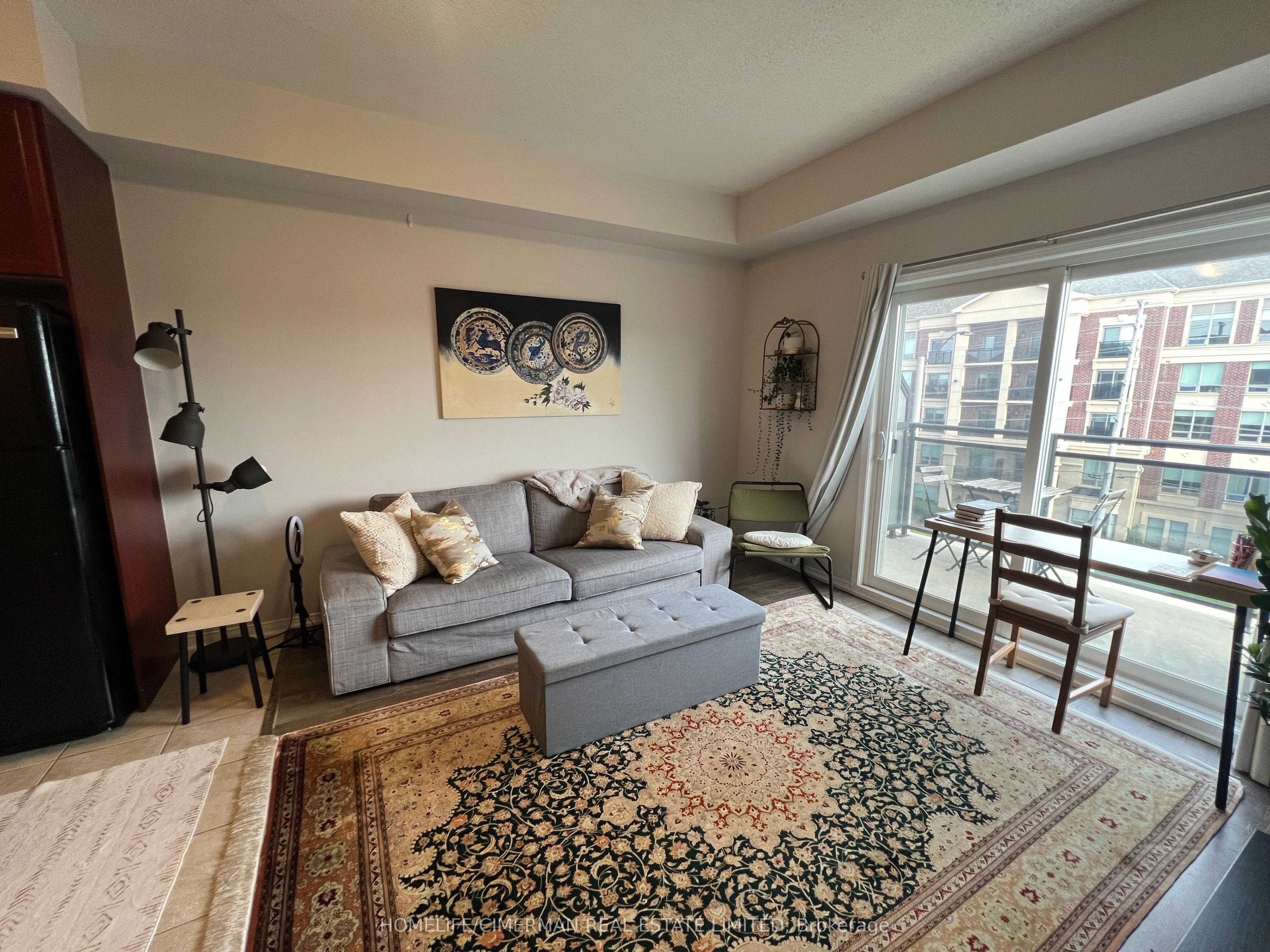 3055 Thomas Street 409