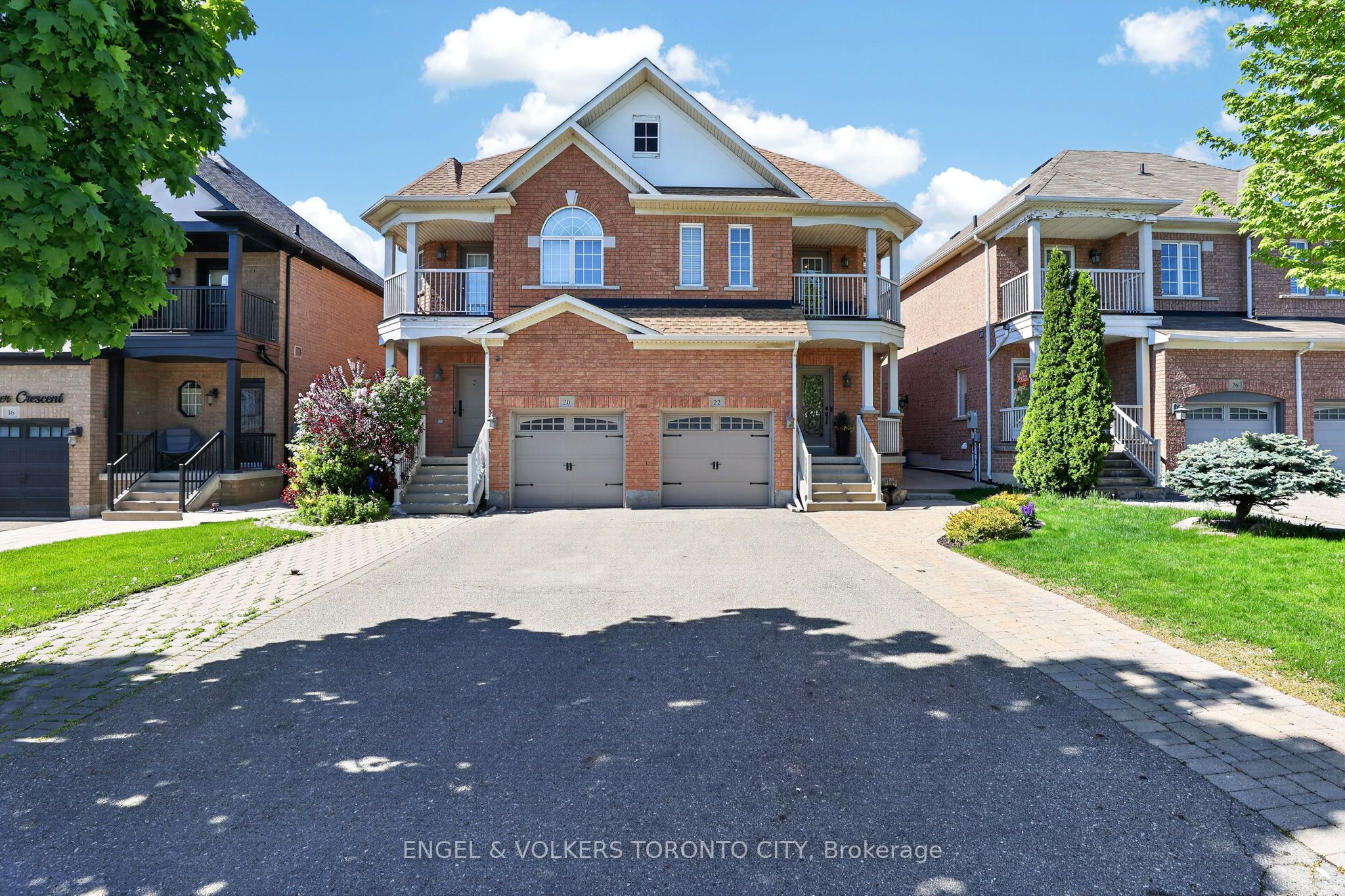22 Ozner Crescent