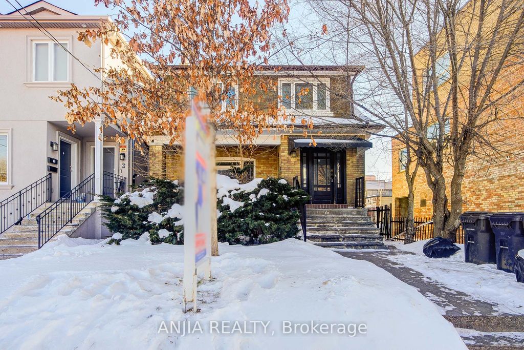 Photo of 7 Linnsmore Crescent, Toronto, ON M4J 4J5 (MLS # E12729844)