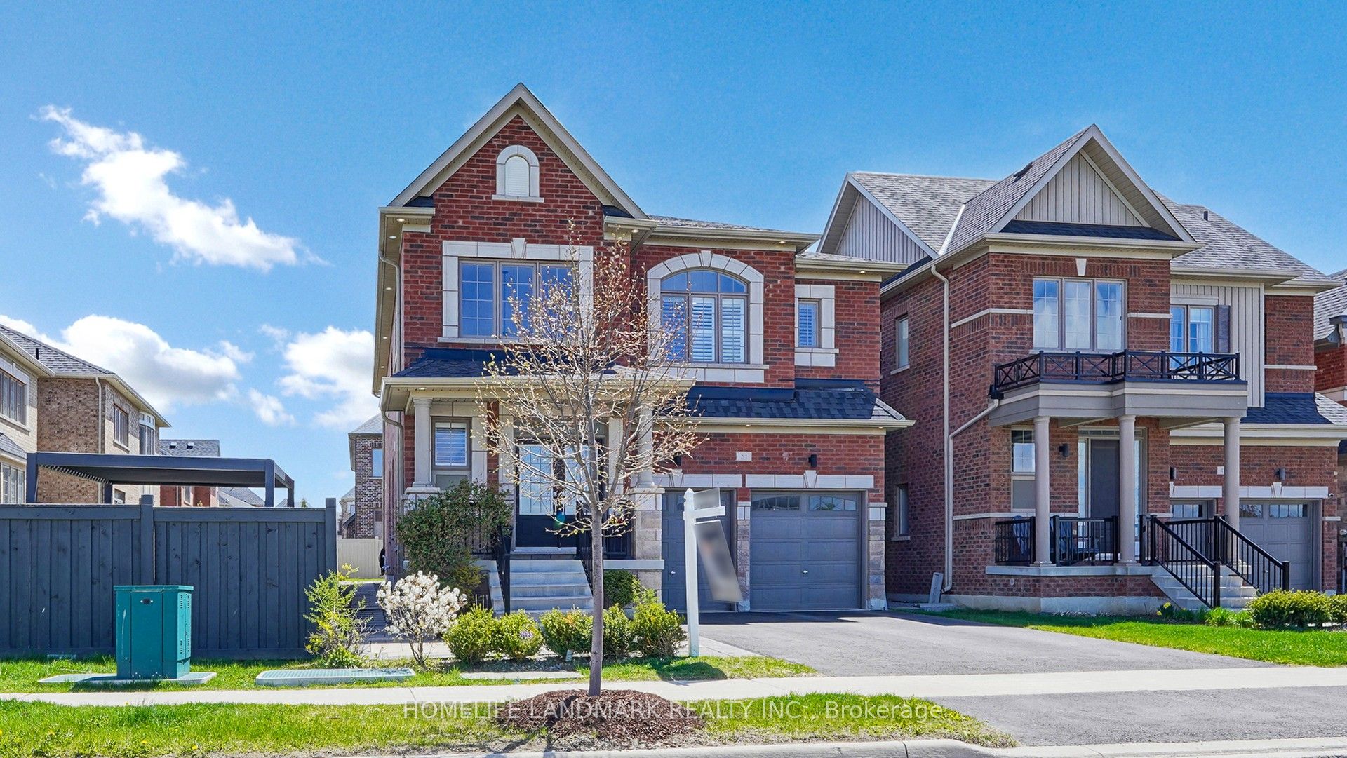 51 Crimson King Way
