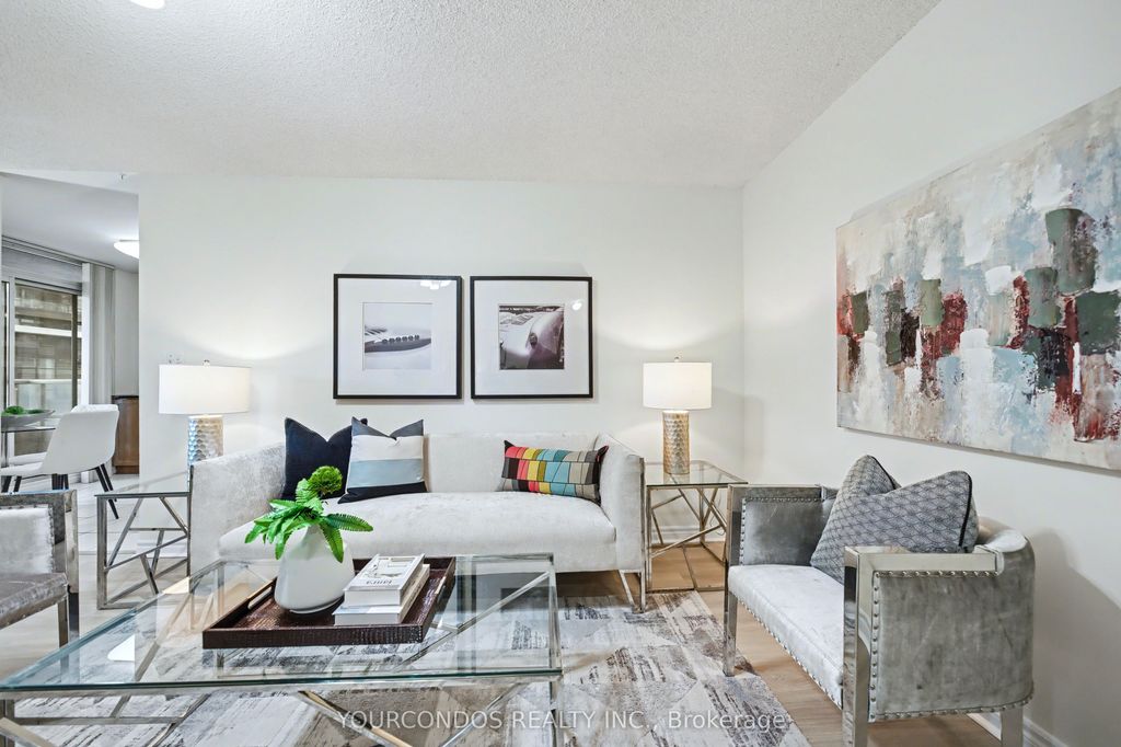 Photo of 18 Spring Garden Avenue #802, Toronto, ON M2N 7M2 (MLS # C12968514)