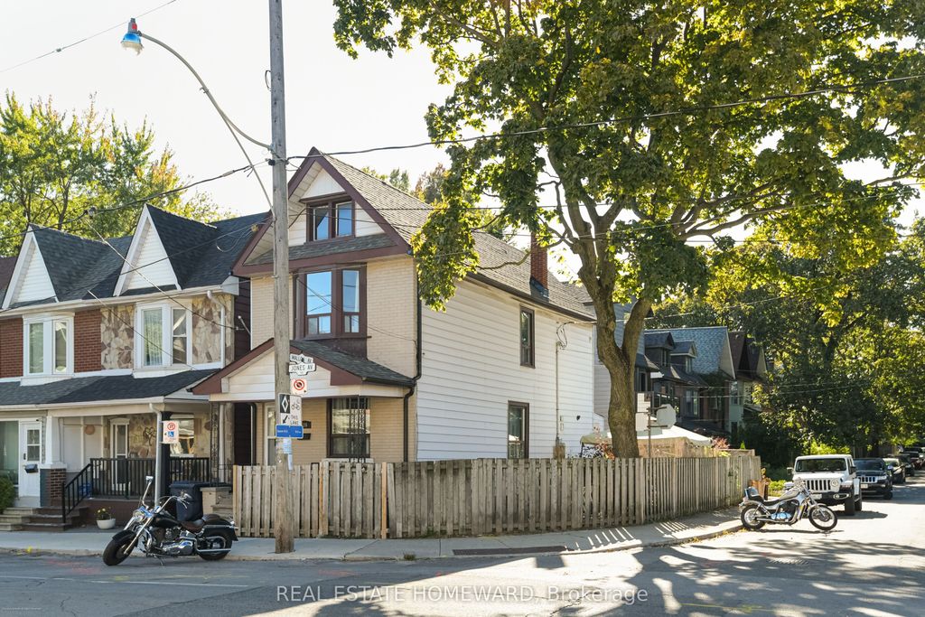 Photo of 116 Jones Avenue, Toronto, ON M4M 2Z8 (MLS # E12442221)