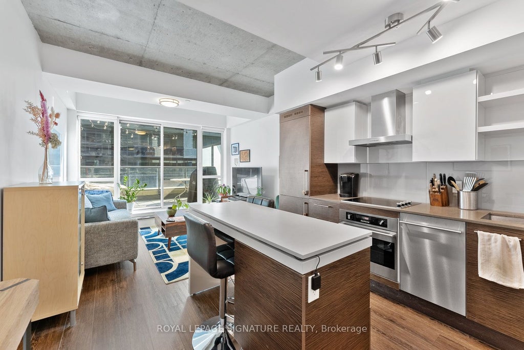 Photo of 1030 King Street W #333, Toronto, ON M6K 0B4 (MLS # C13706476)
