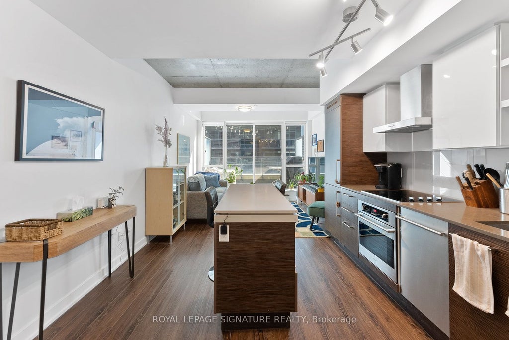 Photo of 1030 King Street W #333, Toronto, ON M6K 0B4 (MLS # C13706476)