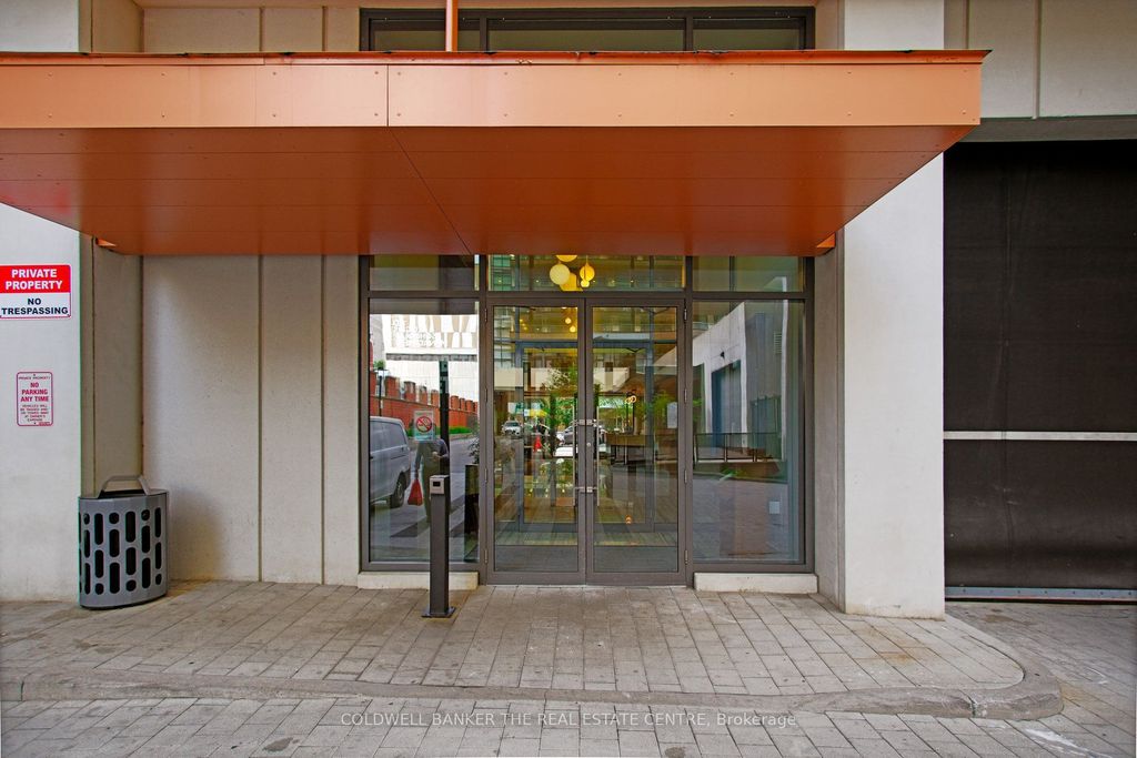 Photo of 111 Elizabeth Street #1118, Toronto, ON M5G 1P7 (MLS # C12500628)