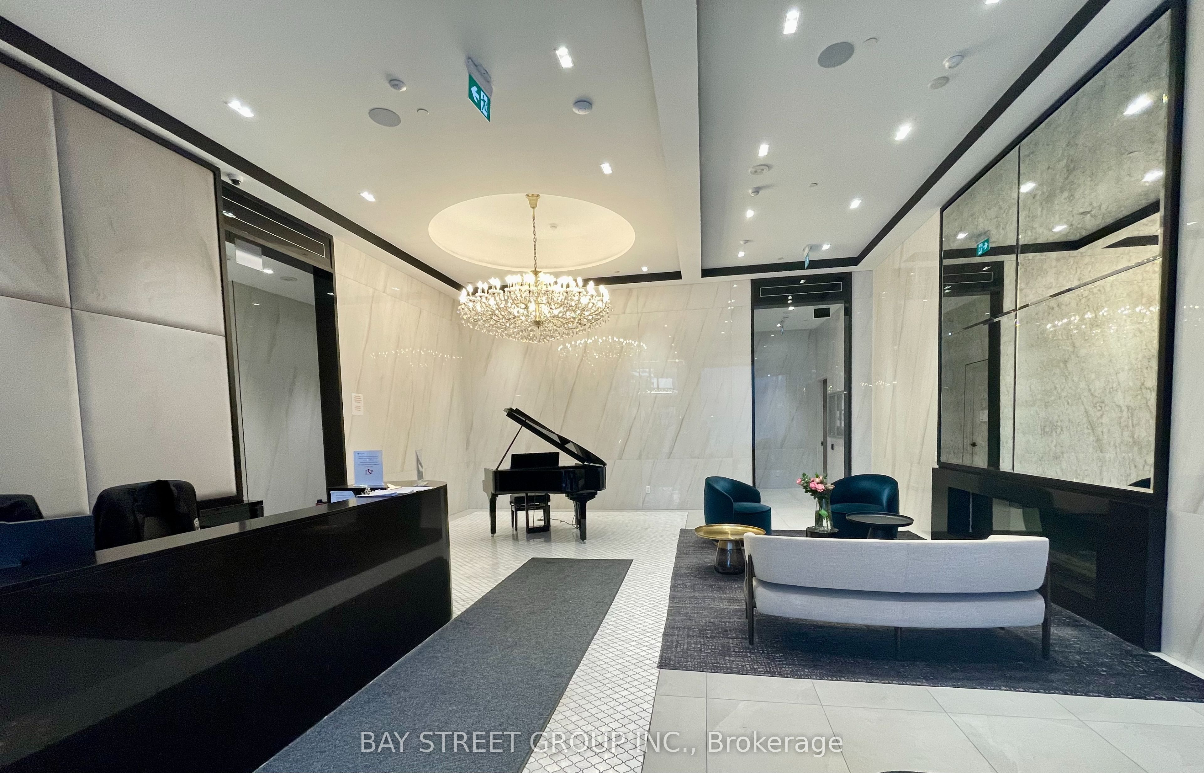 8 Wellesley Street W 4009