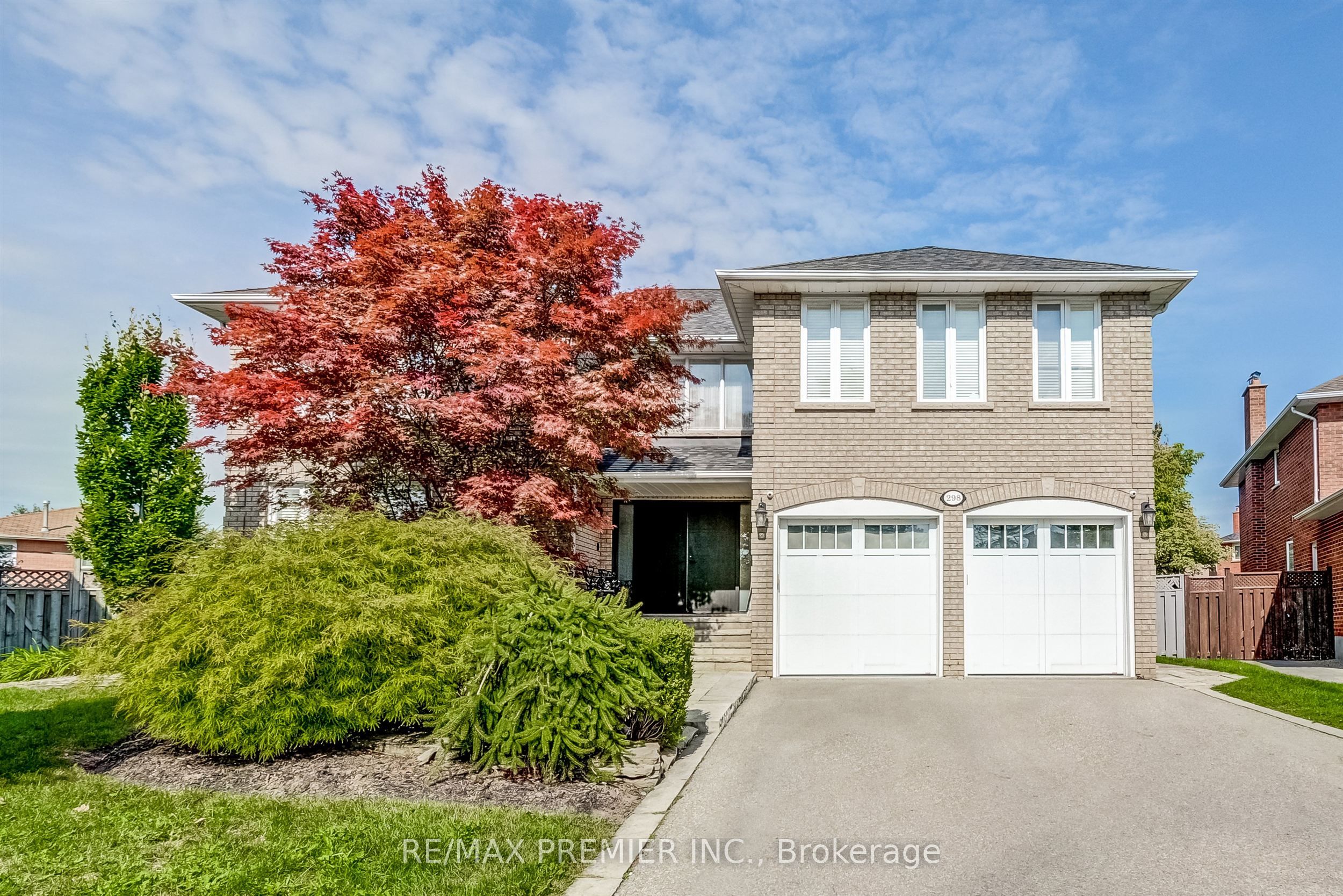 Photo 1 of 50 — 298 Castlehill Road, Vaughan, ON L6A 1V9