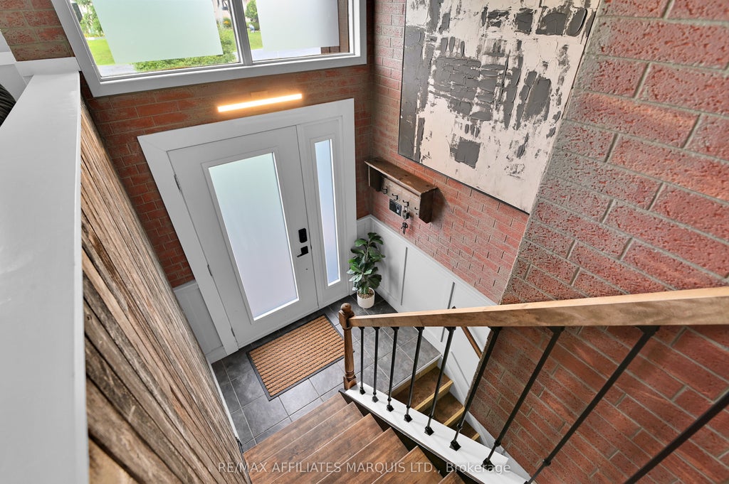 Photo of 422 HILBERT Avenue, Cornwall, ON K6K 1H5 (MLS # X13713468)
