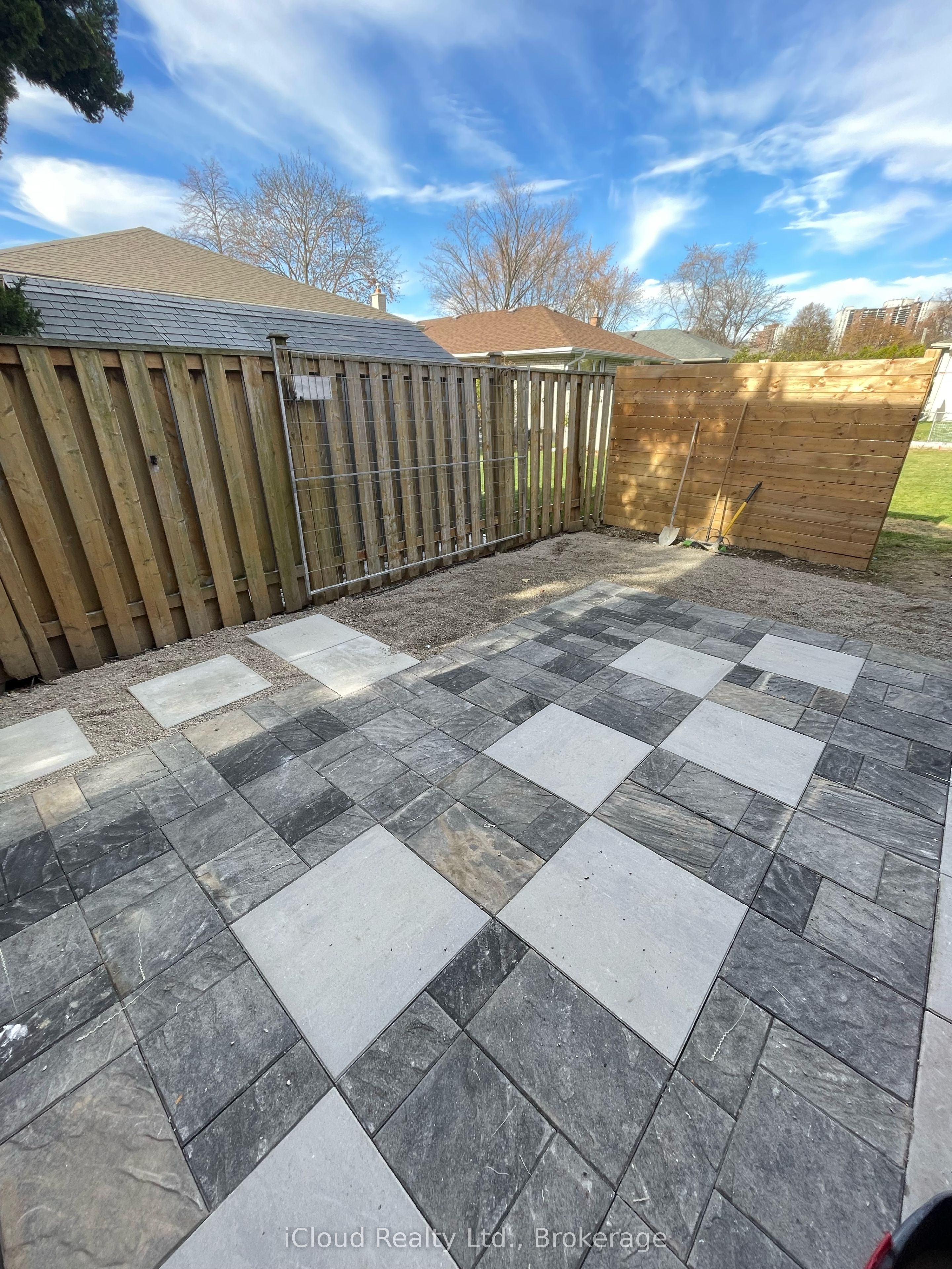 22 Decarie Circle Basement