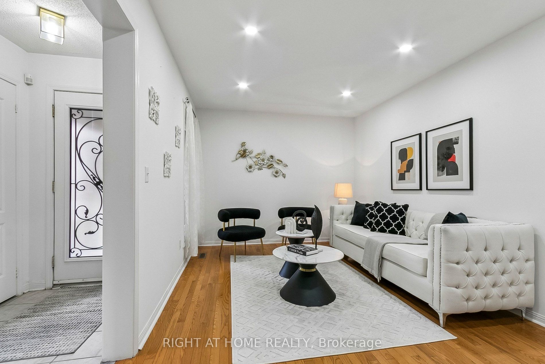 1373 Quest Circle