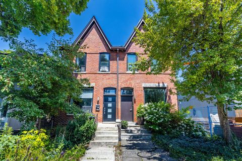 10 Follis Avenue Toronto ON M6G 1S3