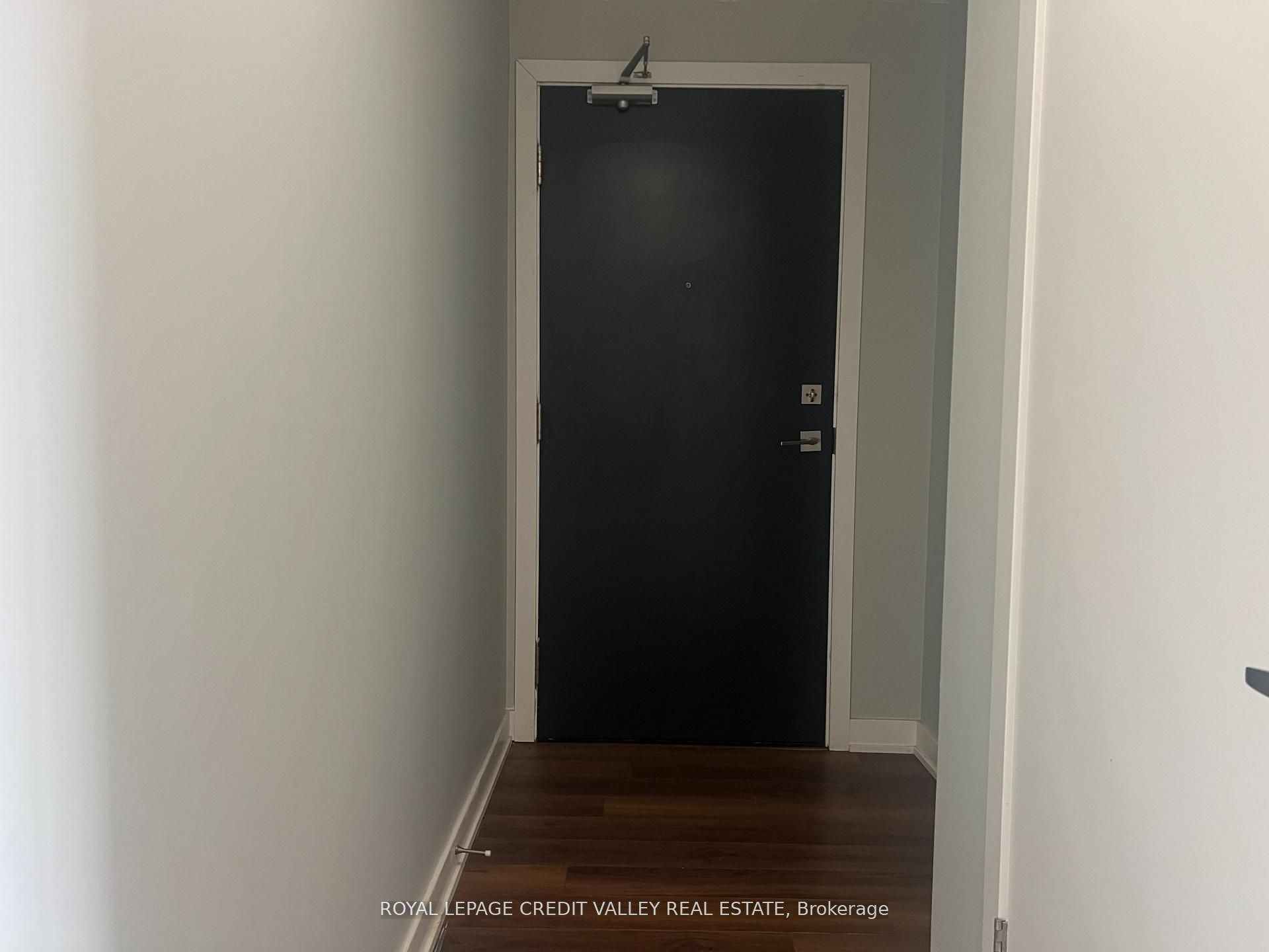 5220 Dundas Street D416