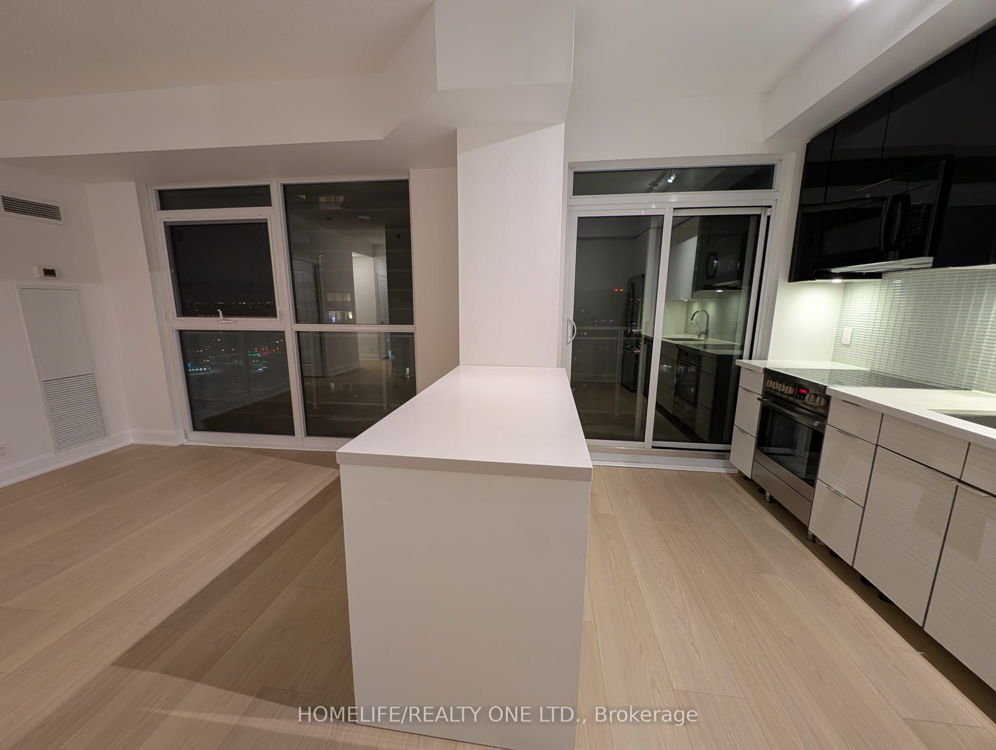 33 Shore Breeze Drive 3108