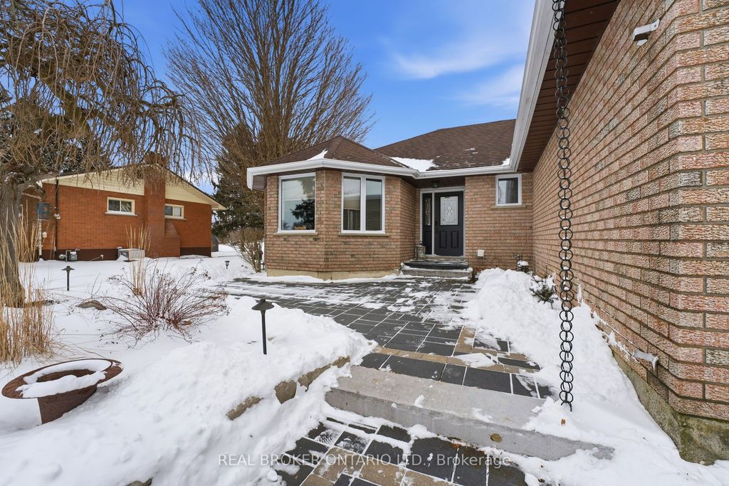 Photo of 270 Talbot Street, Norfolk, ON N0J 1E0 (MLS # X12709168)