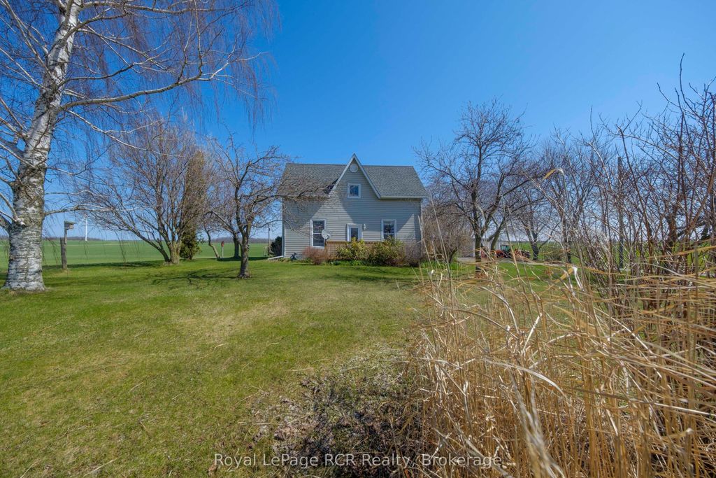 Photo of 1072 Concession 10 Concession, Kincardine, ON N0G 2N0 (MLS # X13036638)