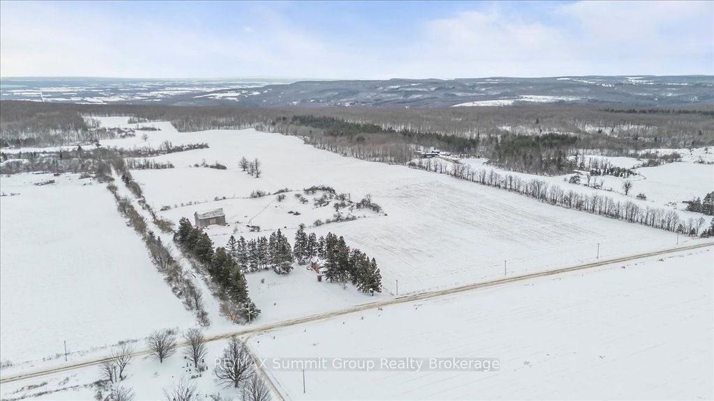 Photo of 595181 4th Line, Blue Mountains, ON N0H 2E0 (MLS # X12957626)