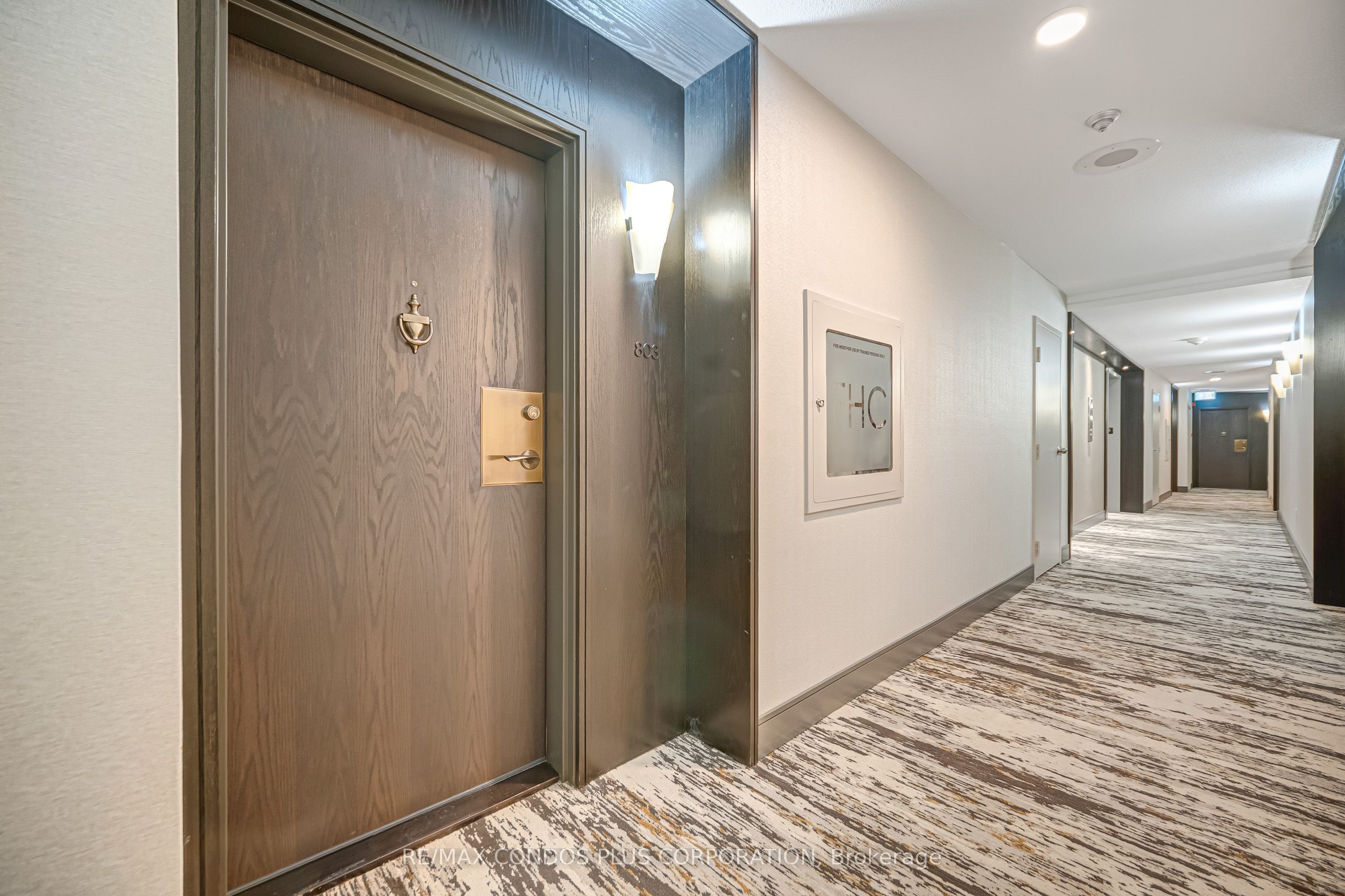 62 Wellesley Street W 803