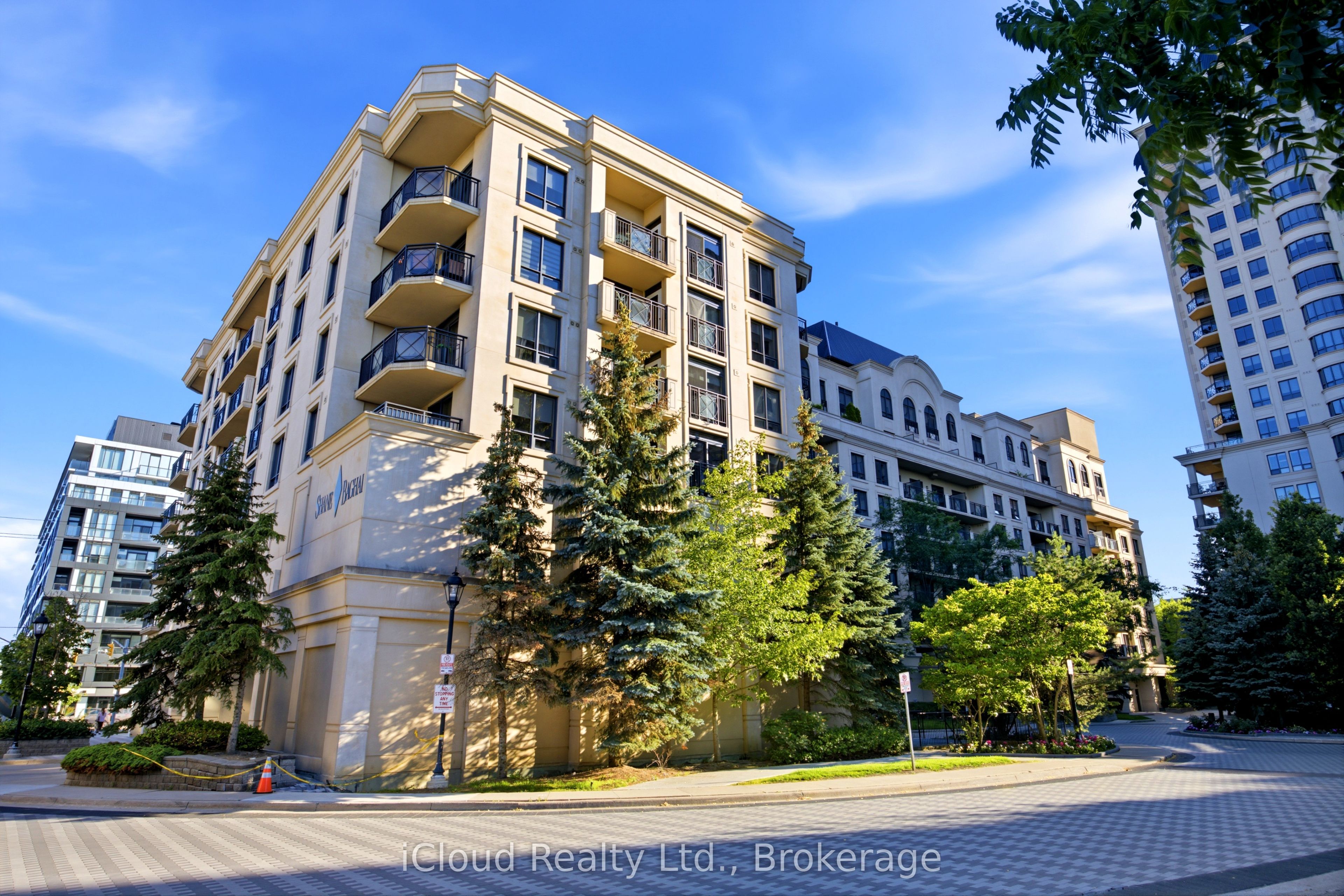 650 Sheppard Avenue E Ph16