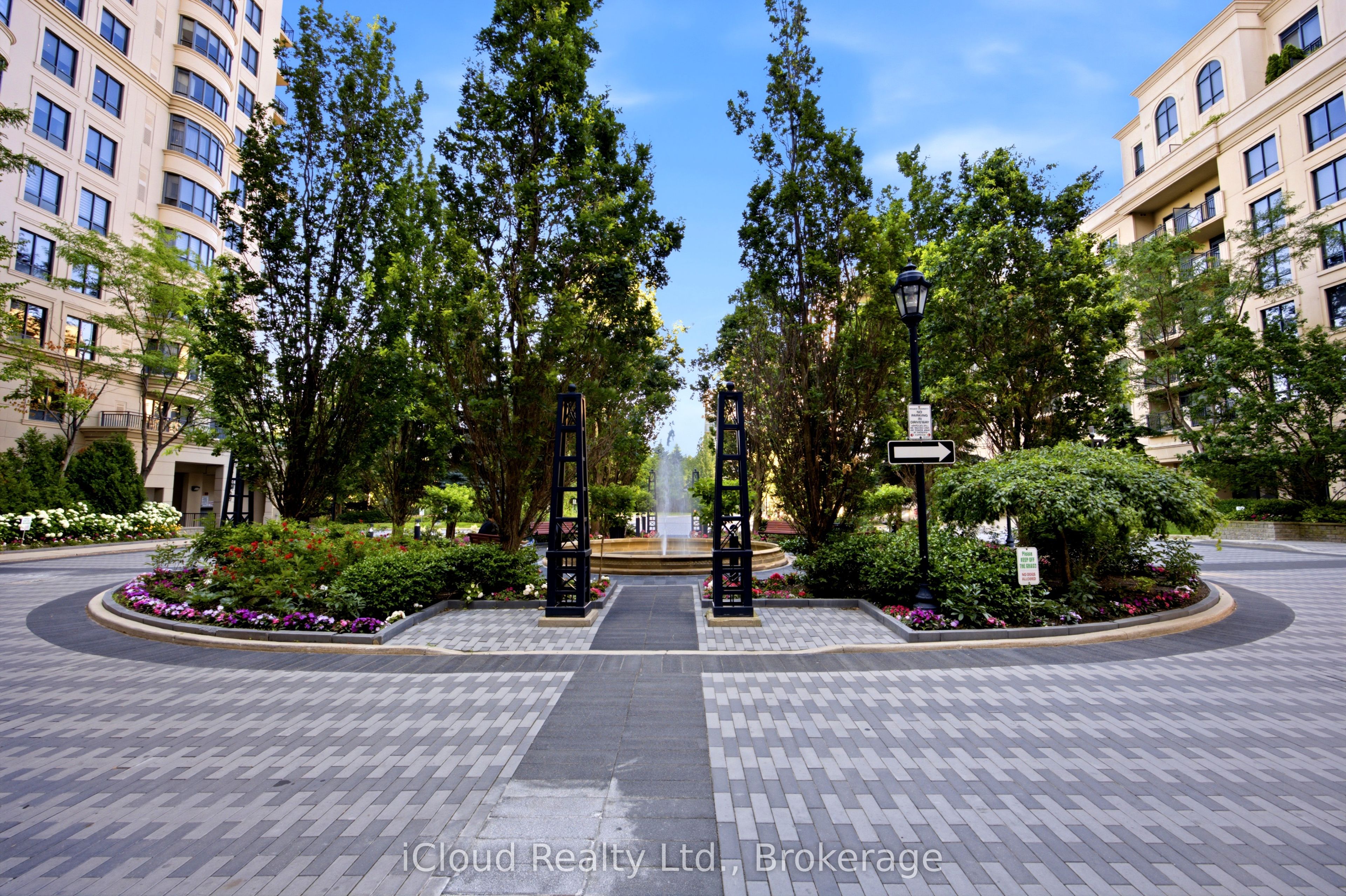 650 Sheppard Avenue E Ph16