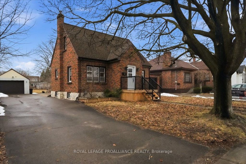 Photo of 322 Dufferin Avenue, Belleville, ON K8N 3X7 (MLS # X13038378)