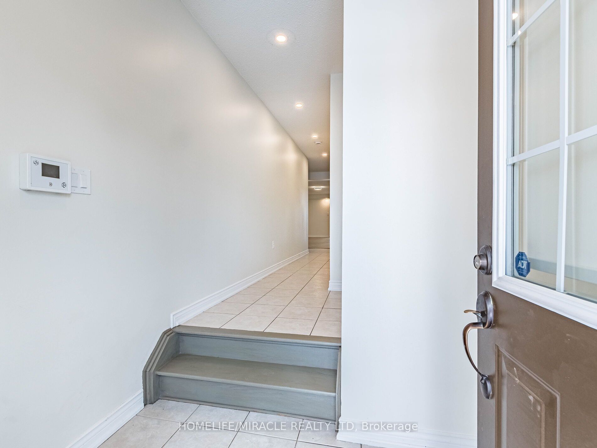 1130 Hickory Hollow Glen