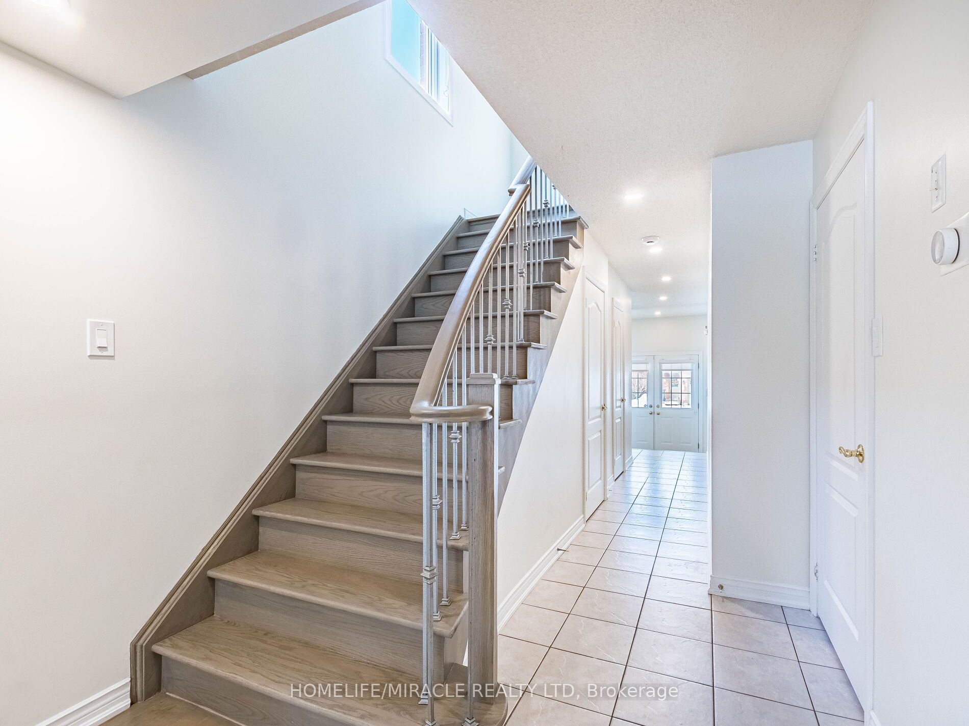 1130 Hickory Hollow Glen