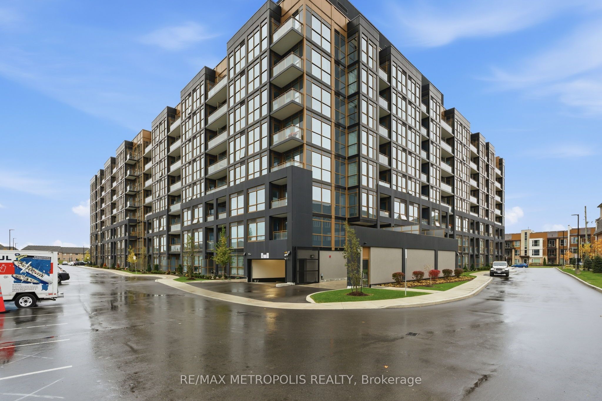 2343 Khalsa Gate 840