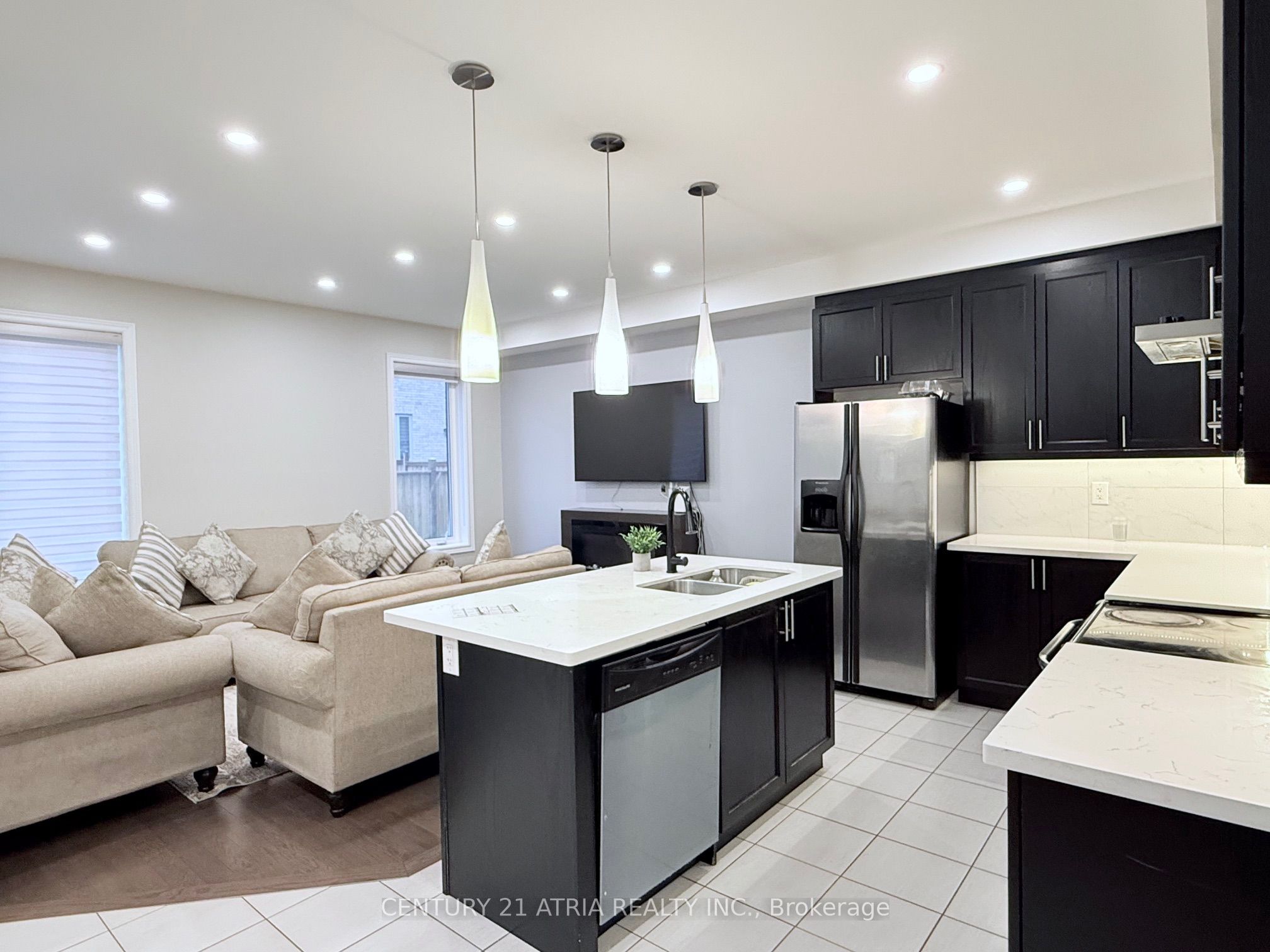 52 Luzon Avenue