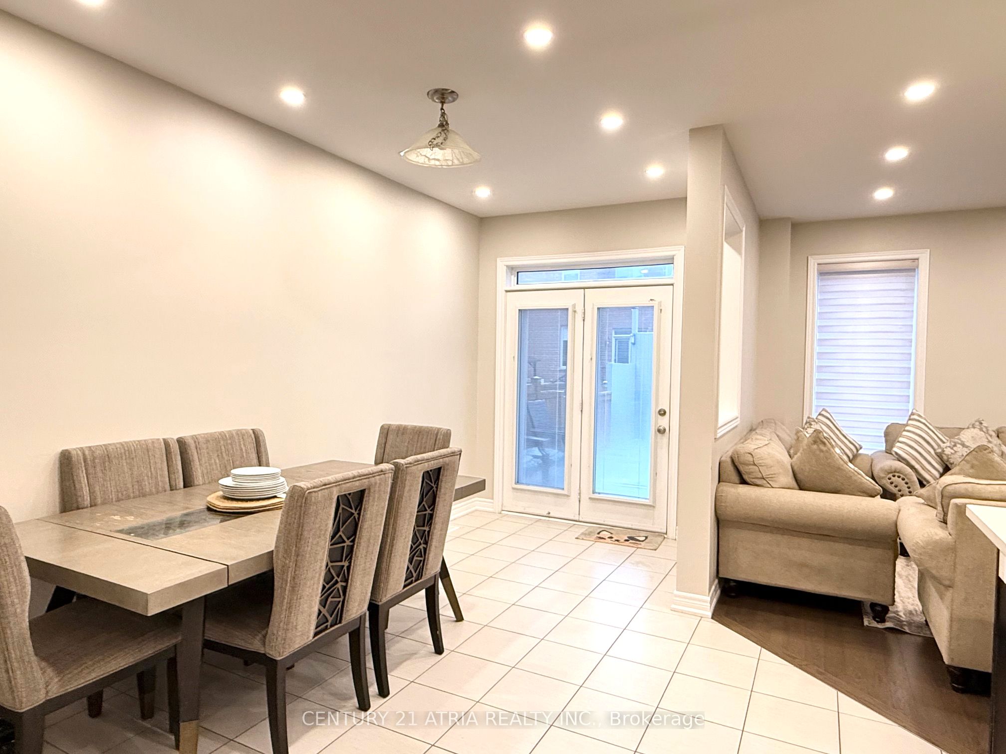 52 Luzon Avenue