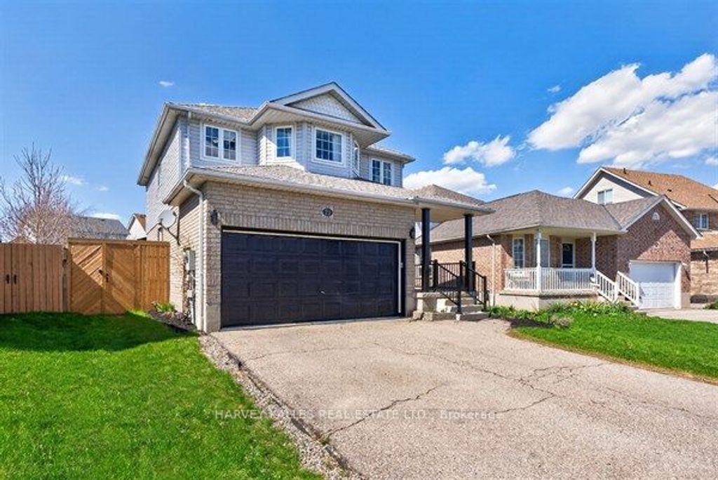 Photo of 71 Beardmore Crescent, Halton Hills, ON L7J 2Z1 (MLS # W13040326)