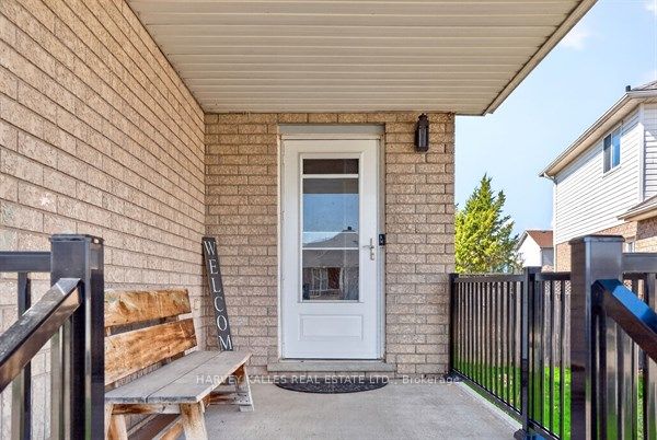 71 Beardmore Crescent