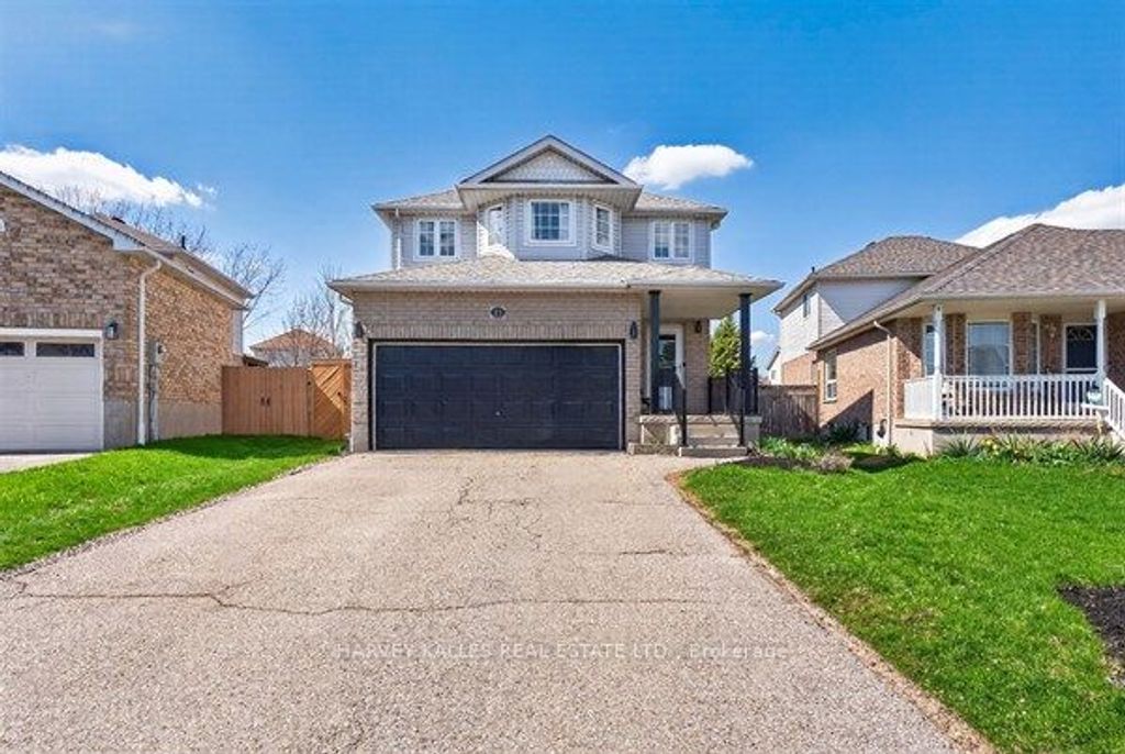 Photo of 71 Beardmore Crescent, Halton Hills, ON L7J 2Z1 (MLS # W13040326)