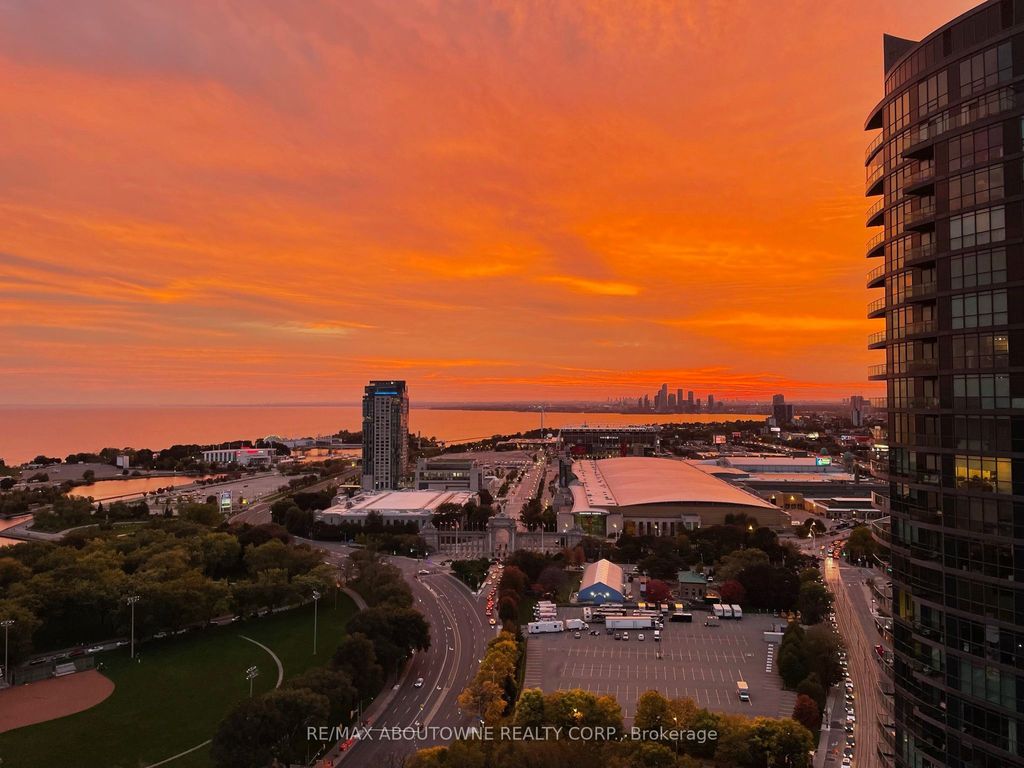 Photo of 215 Fort York Boulevard #3008, Toronto, ON M5V 4A2 (MLS # C13154212)