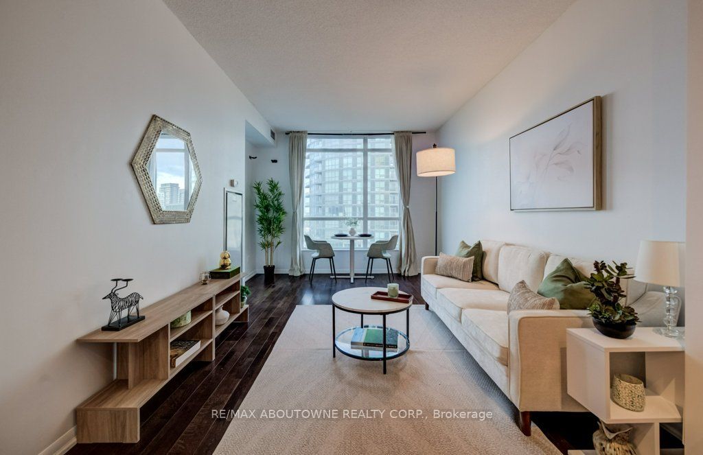 Photo of 215 Fort York Boulevard #3008, Toronto, ON M5V 4A2 (MLS # C13154212)