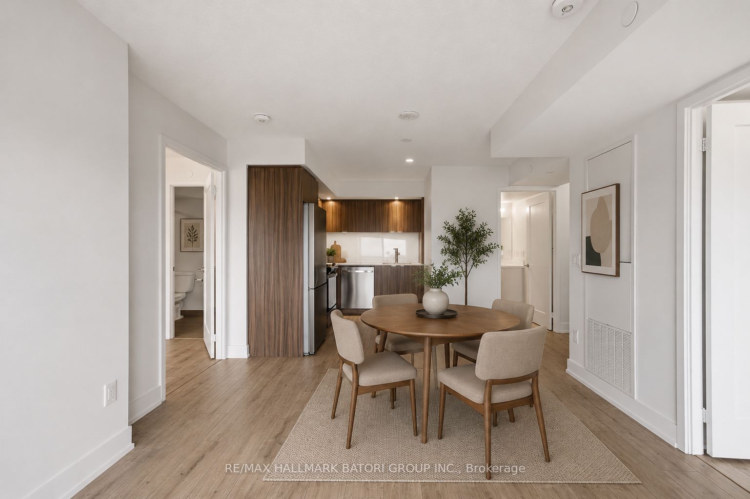 10 Eva Road 1505