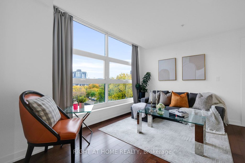 Photo of 10 Willison Square #701, Toronto, ON M5T 0A8 (MLS # C12539732)