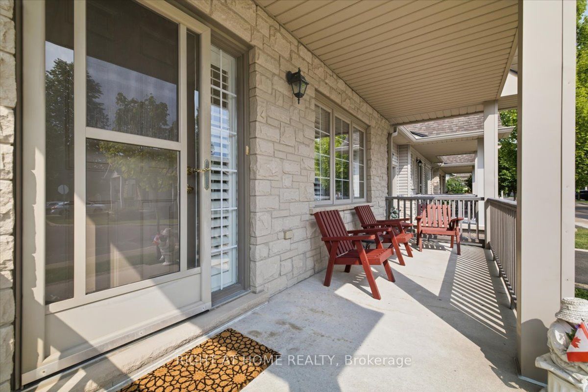 34 Southbrook Drive 13