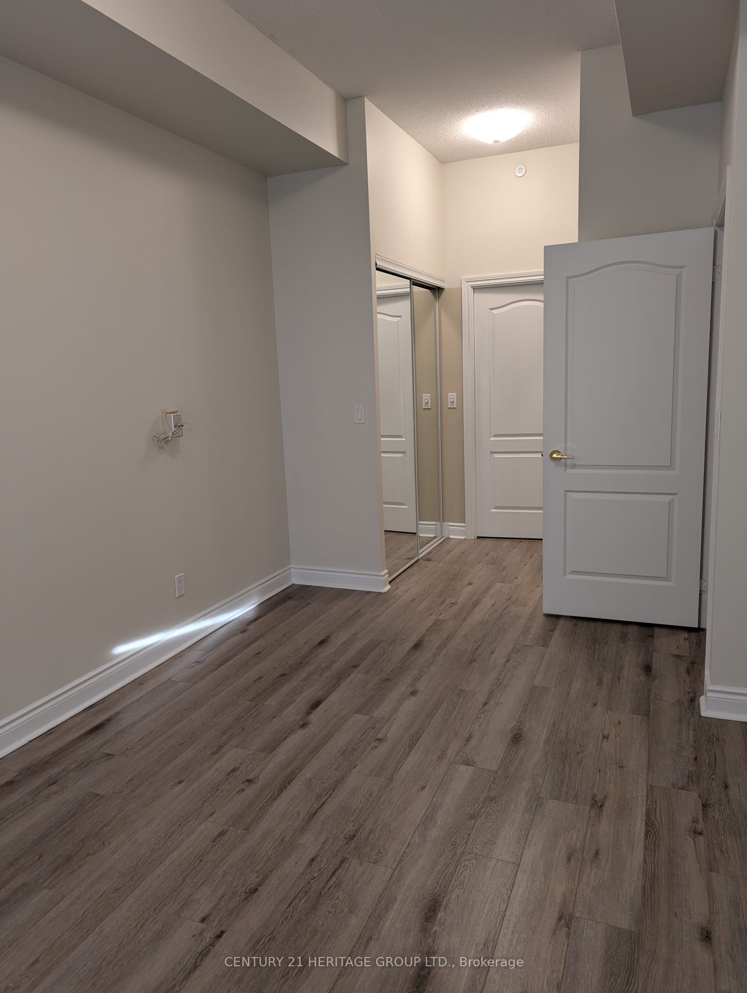 11211 Yonge Street PHB 89