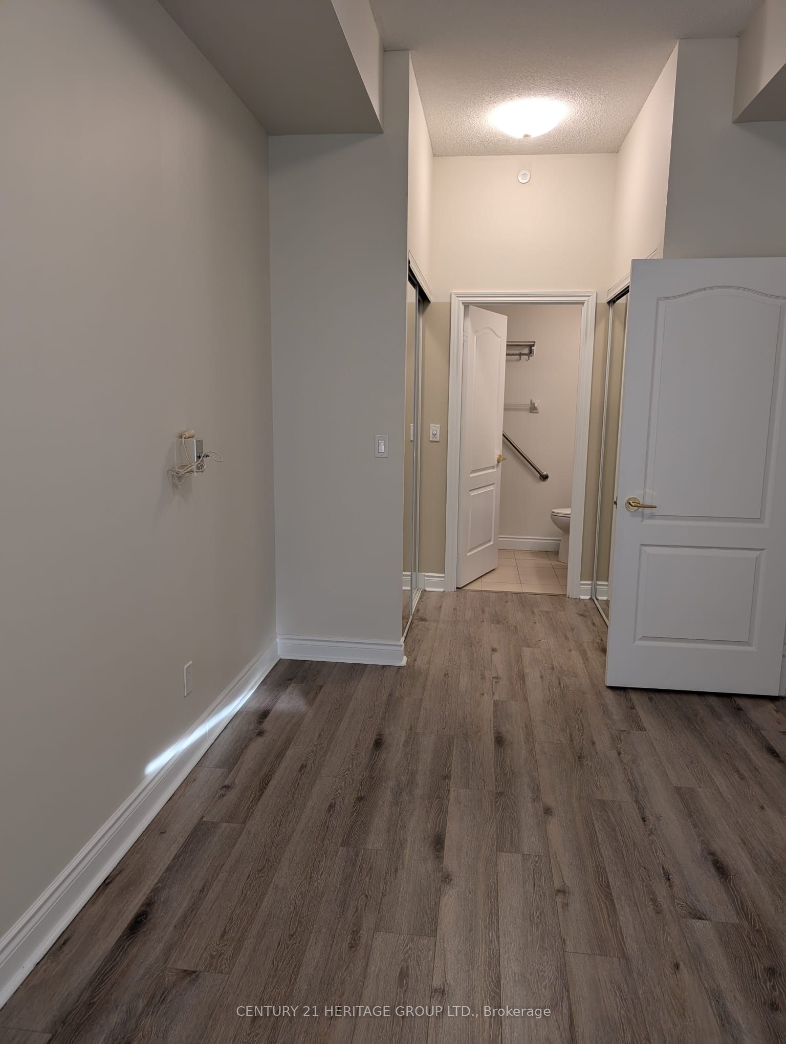 11211 Yonge Street PHB 89