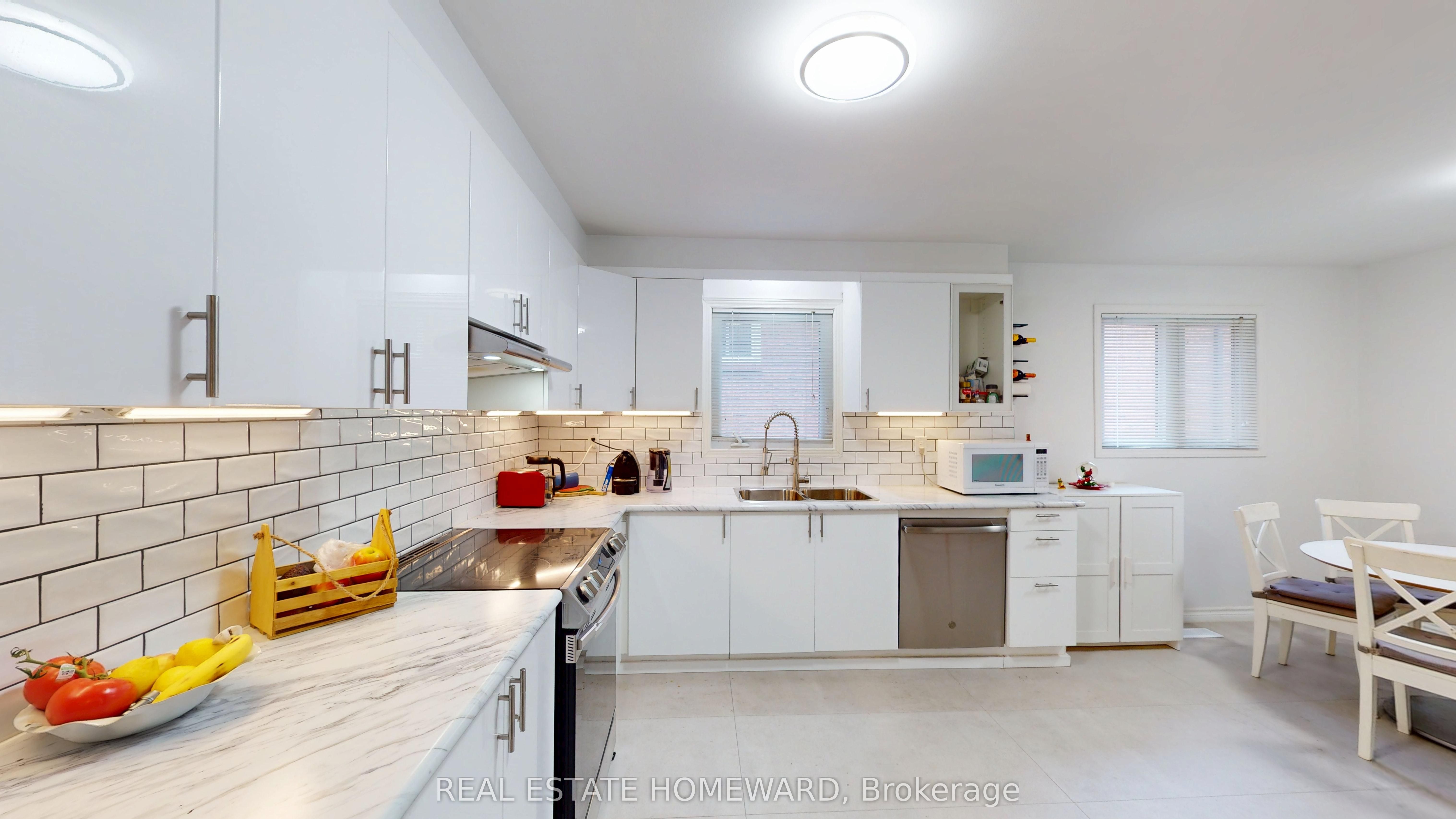 112 Benjamin Boake Trail