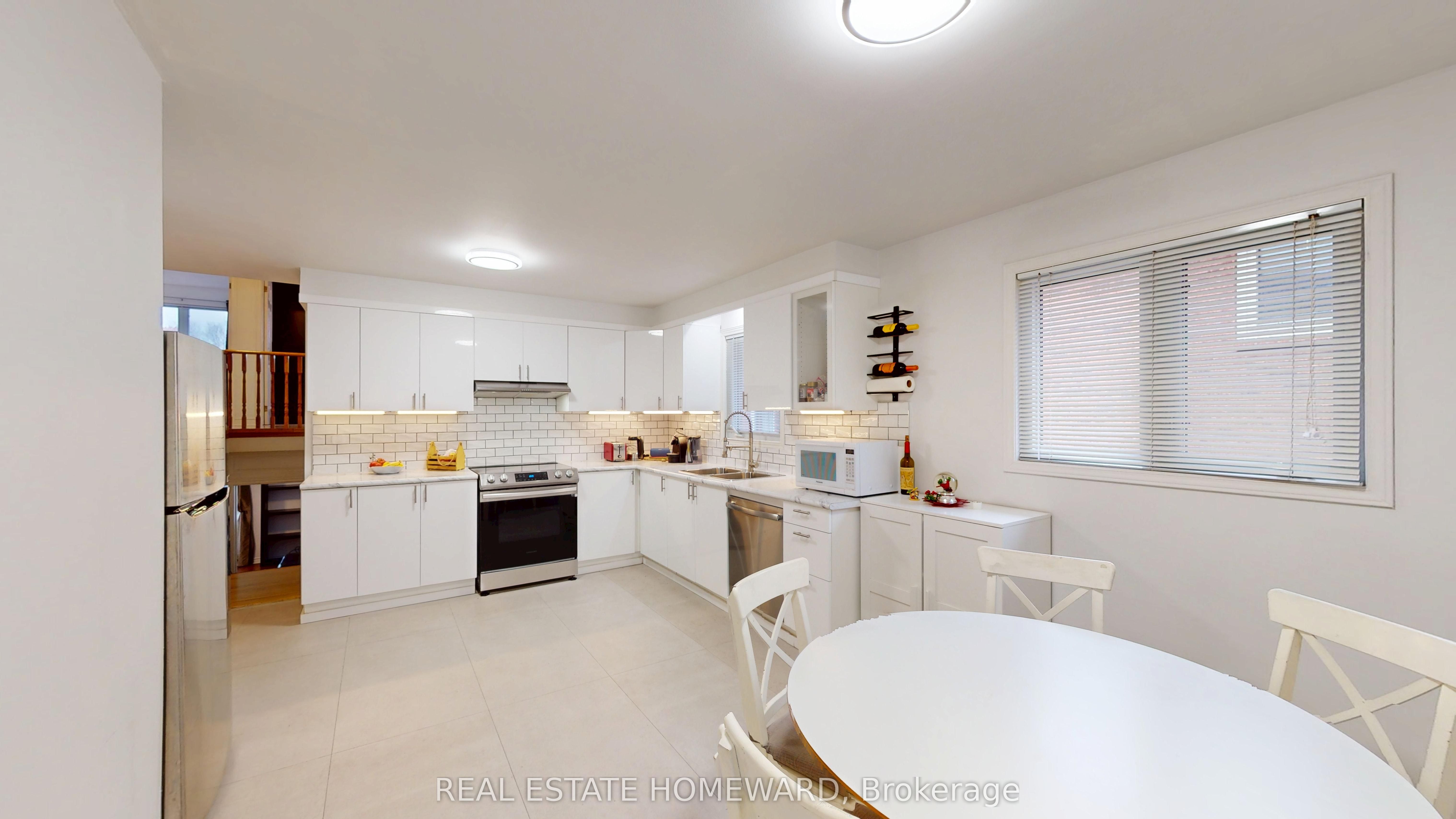 112 Benjamin Boake Trail